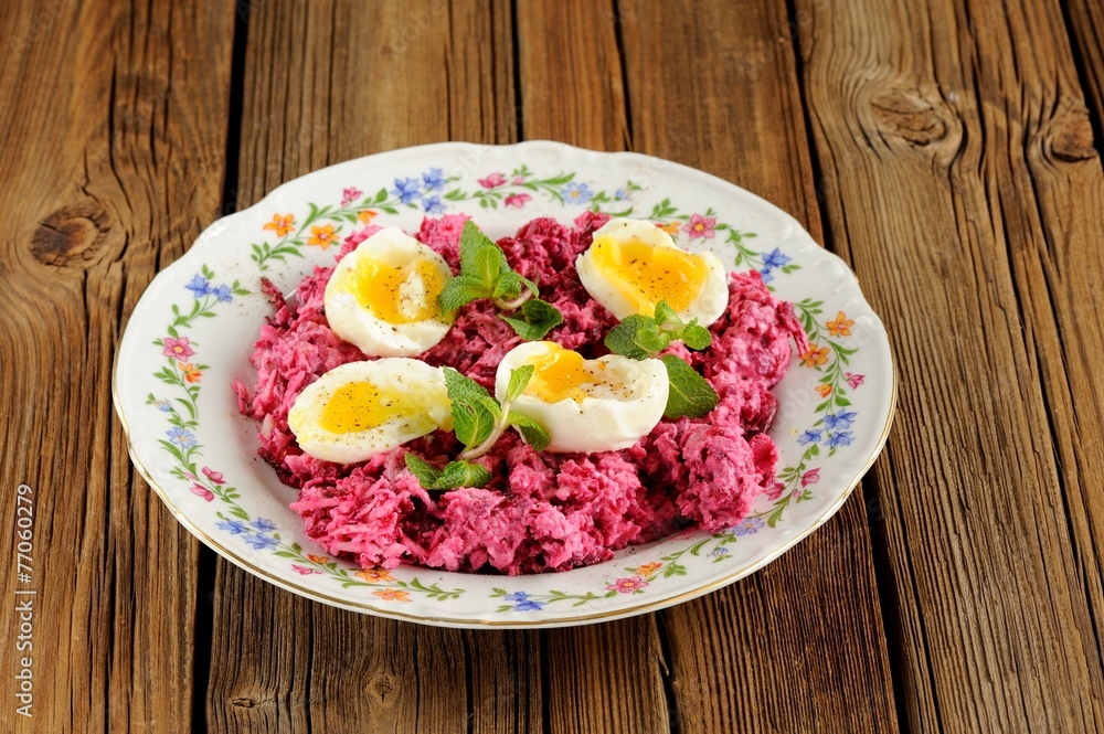 Beetroot salad with mint and boiled eggs
