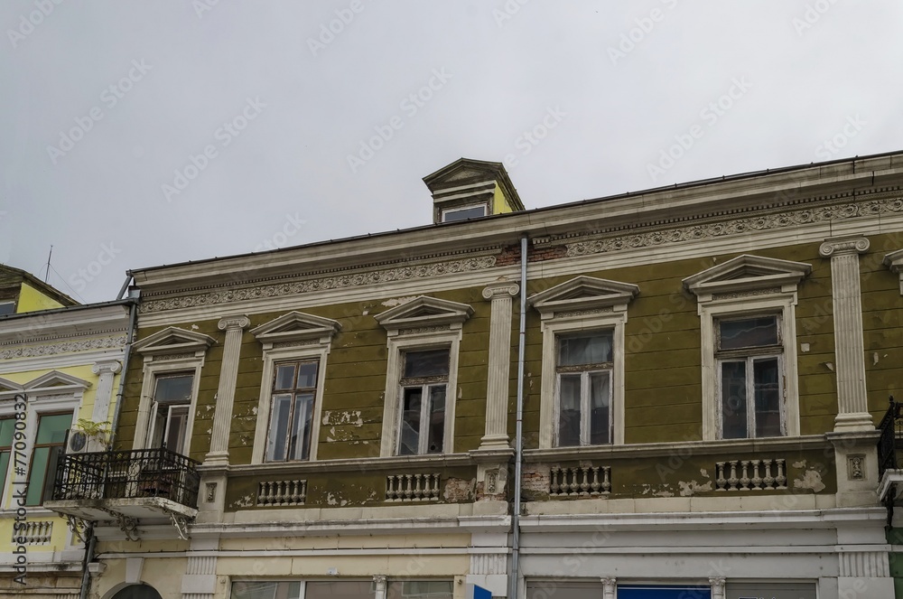 Fototapeta premium Old building facade with ornament in Ruse town