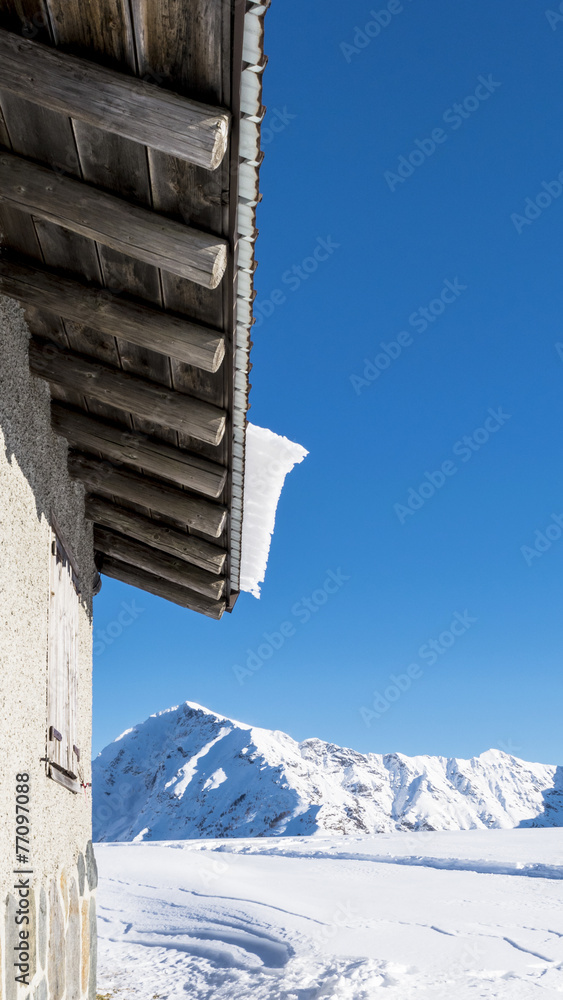 Fototapeta premium BAITA E LEGNONE