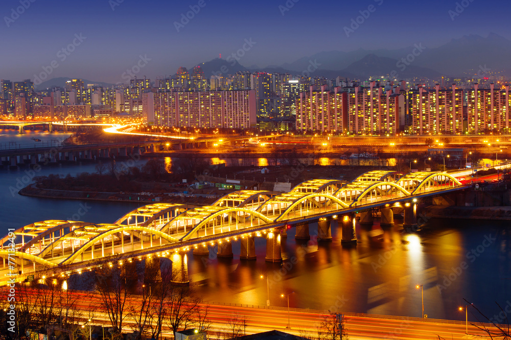Cityscape of Hangang bridge in korea