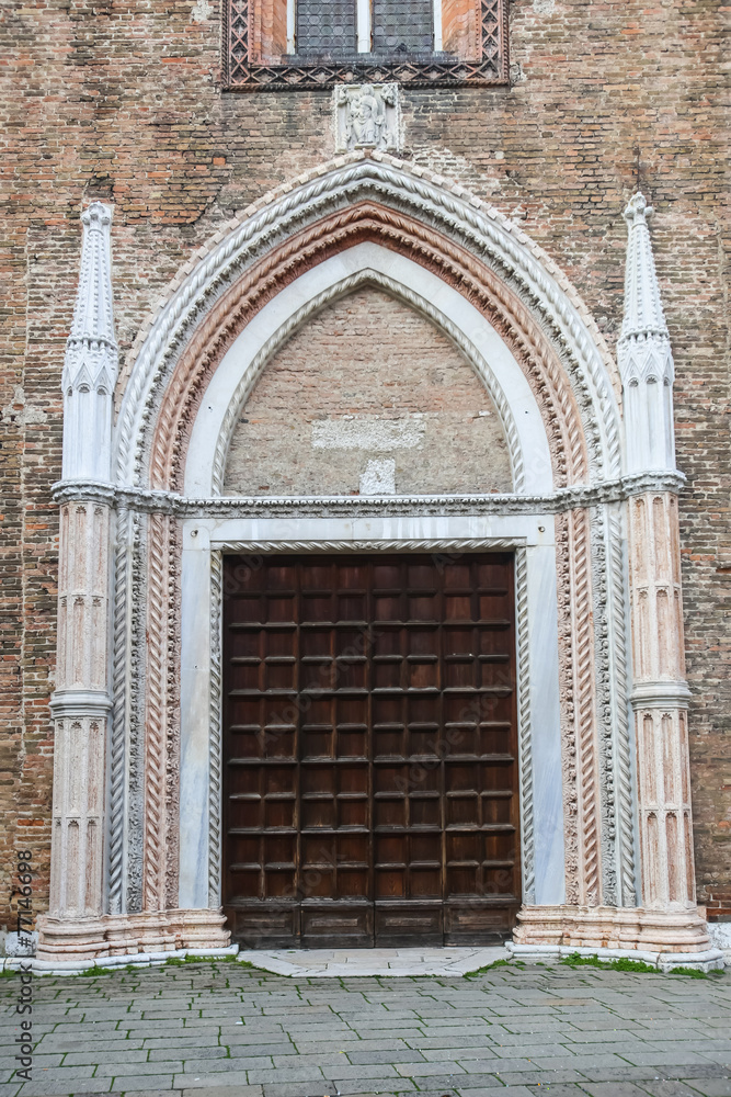Entrance to Basilica dei Frari Entrance to Basilica dei Frari