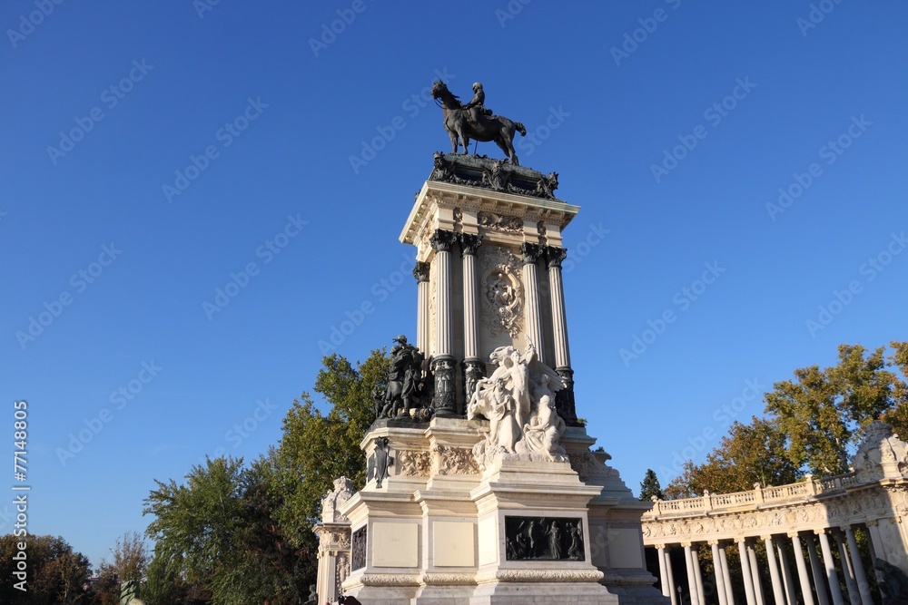 Madrid - Alfonso XII monument