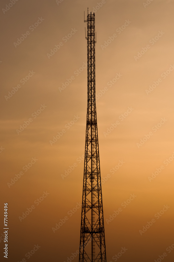 Telecommunications tower