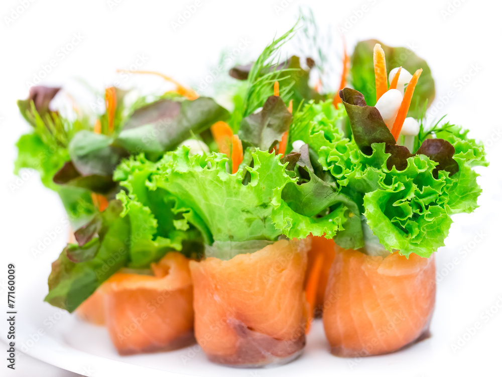 Salmon organic vegetable roll Salmon organic vegetable roll