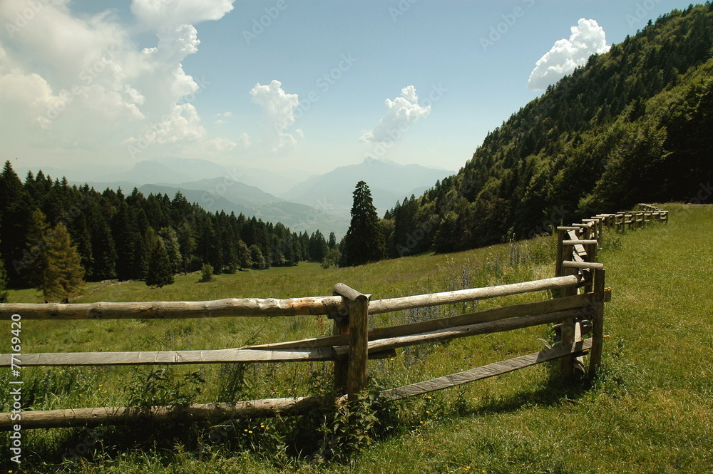 The fence in the mountains