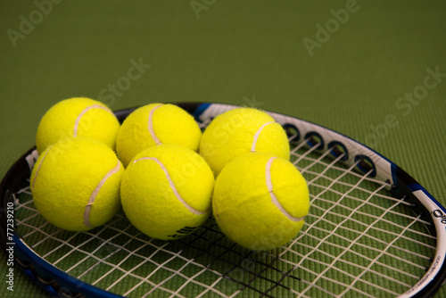 Tennis ball © dangutu