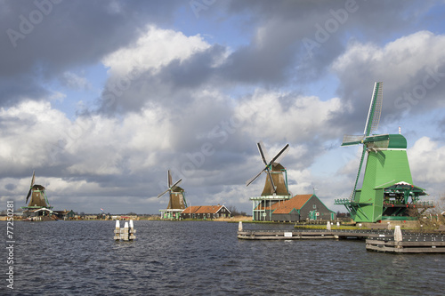 dutch windmills © Barbara