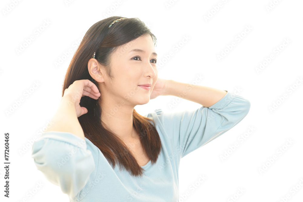 寛ぐ女性 寛ぐ女性