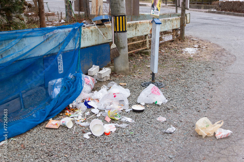 荒らされたゴミ捨て場