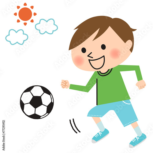 サッカーする男の子