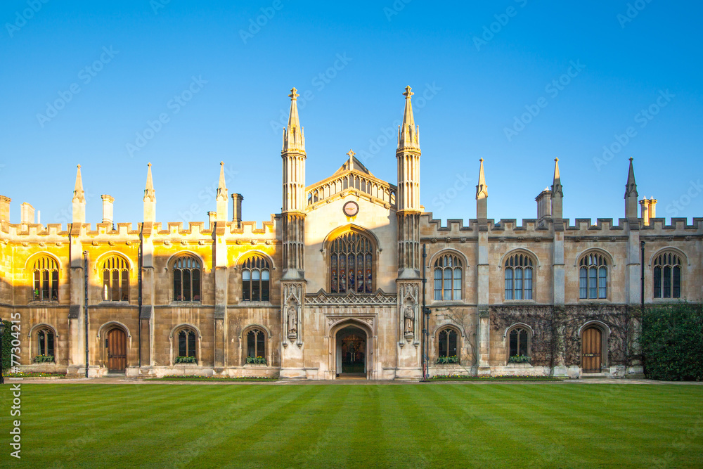 Cambridge, Corpis Christi University college (1352). University 