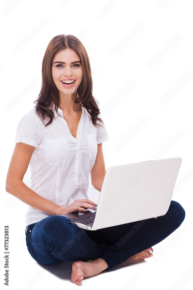 Having freedom to work everywhere . Having freedom to work everywhere .