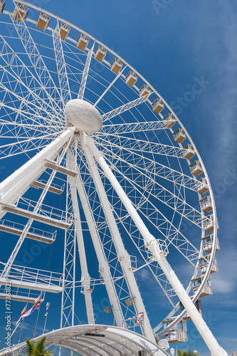 Observation wheel