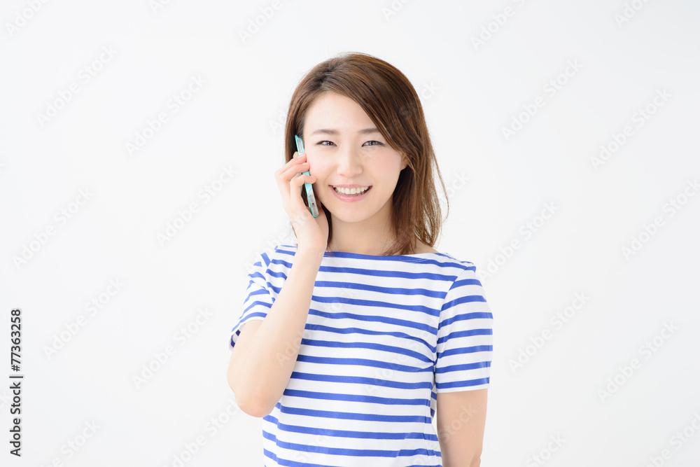 スマートフォン・若い女性 スマートフォン・若い女性