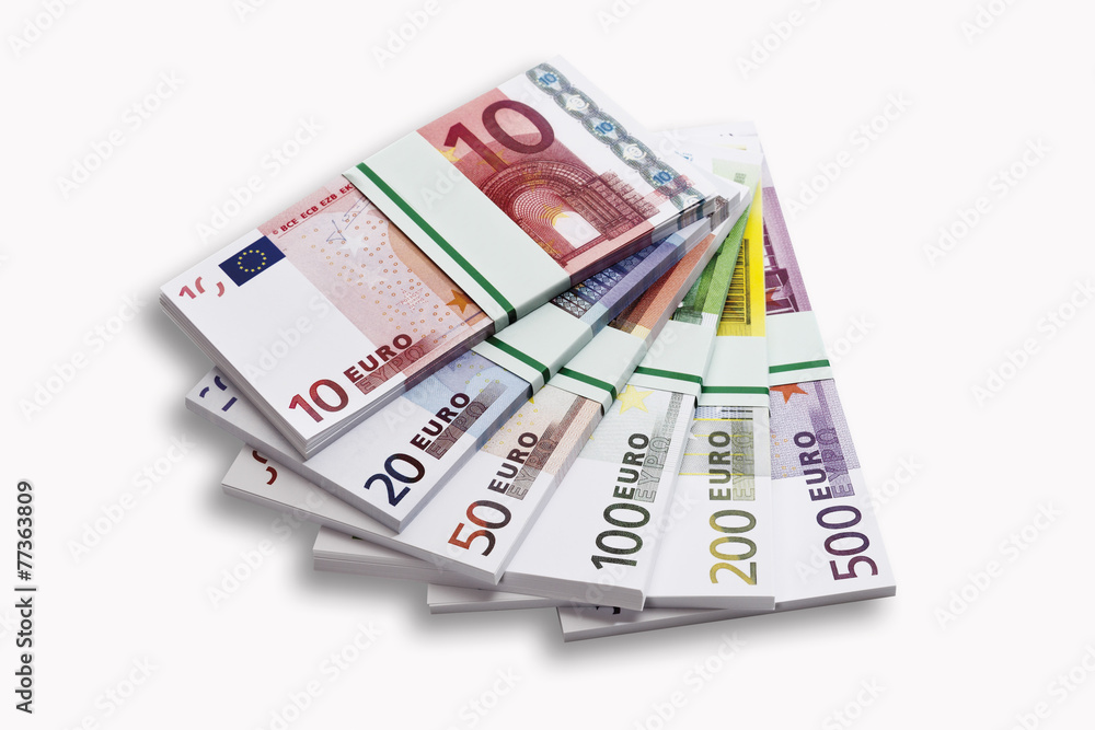 Bündel von Euro-Banknoten auf weißem Hintergrund, close-up Bündel von Euro-Banknoten auf weißem Hintergrund, close-up