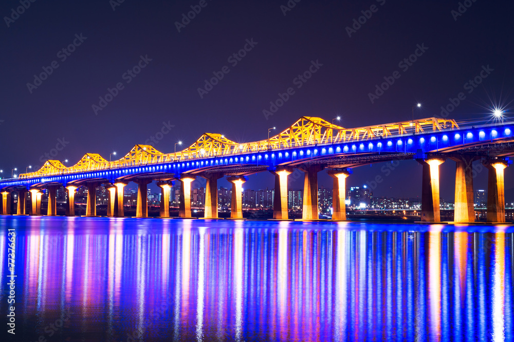 Obraz premium Dongho bridge in seoul,korea