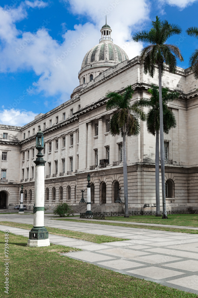 Capitol building in Havanna