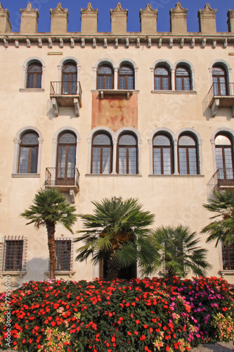 Palazzo dei Capitani, Torre d/B
