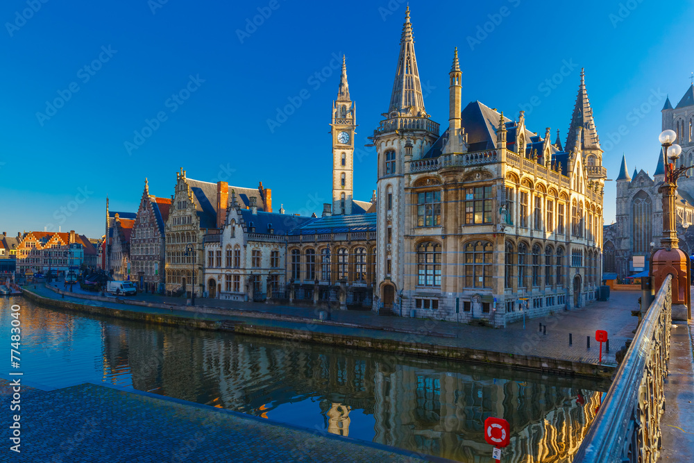 Obraz premium Quay Graslei in Ghent town at morning, Belgium