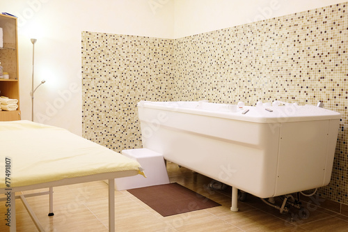 The balneotherapy bath in Spa salon