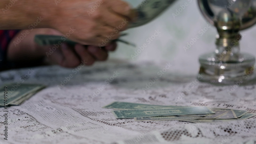 Paying in money bills Paying in money bills