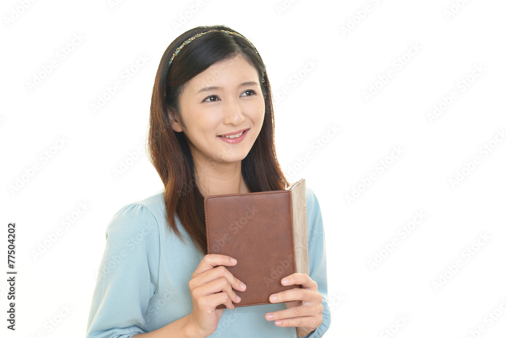 微笑む女性 微笑む女性