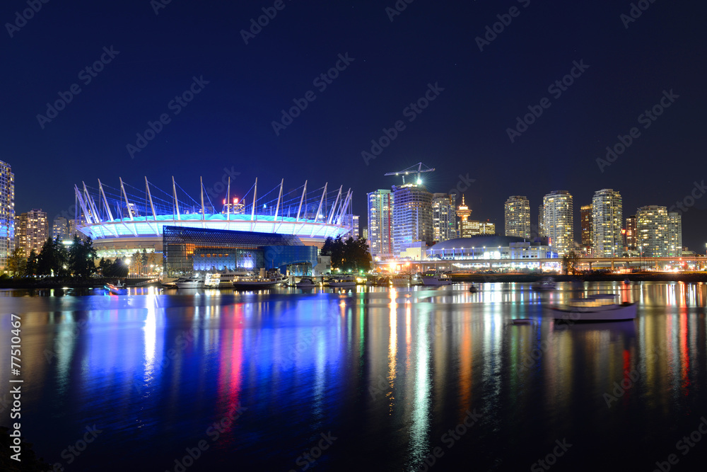 Naklejka premium Vancouver City skyline at night, Vancouver, BC