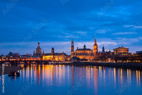 Dresden am Abend © santosha57
