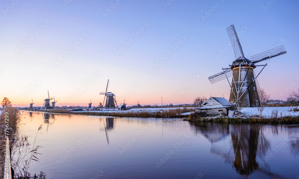 Naklejka premium A winter morning in the Netherlands