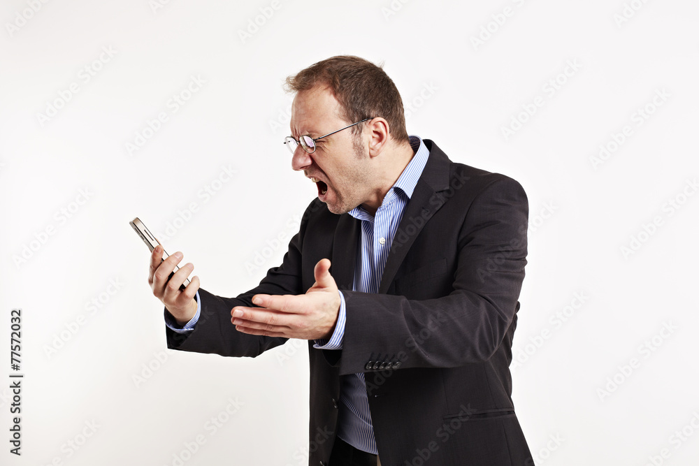 Businessman brüllt in das Handy 3 Businessman brüllt in das Handy 3