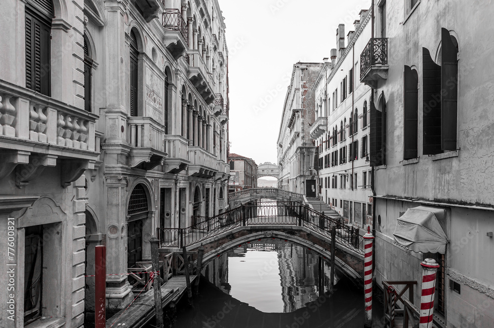 Fototapeta premium Rio de Canonica et le pont des Soupirs, Venise