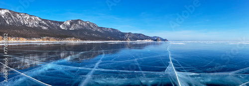 panoramiczny-widok-na-jezioro-bajkal