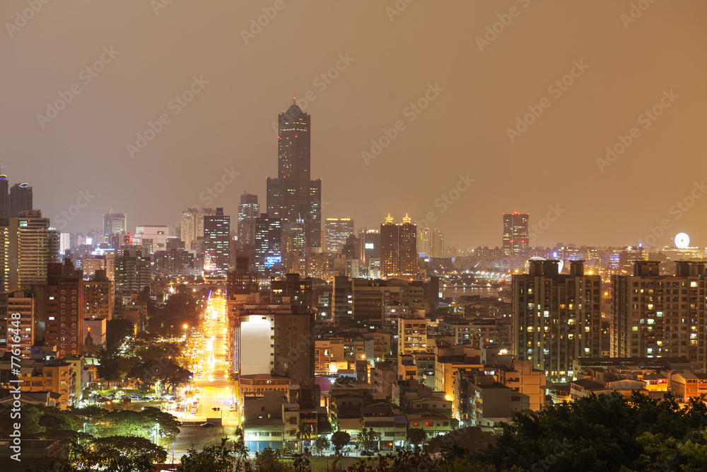 the night of Taiwan's second largest city - Kaohsiung