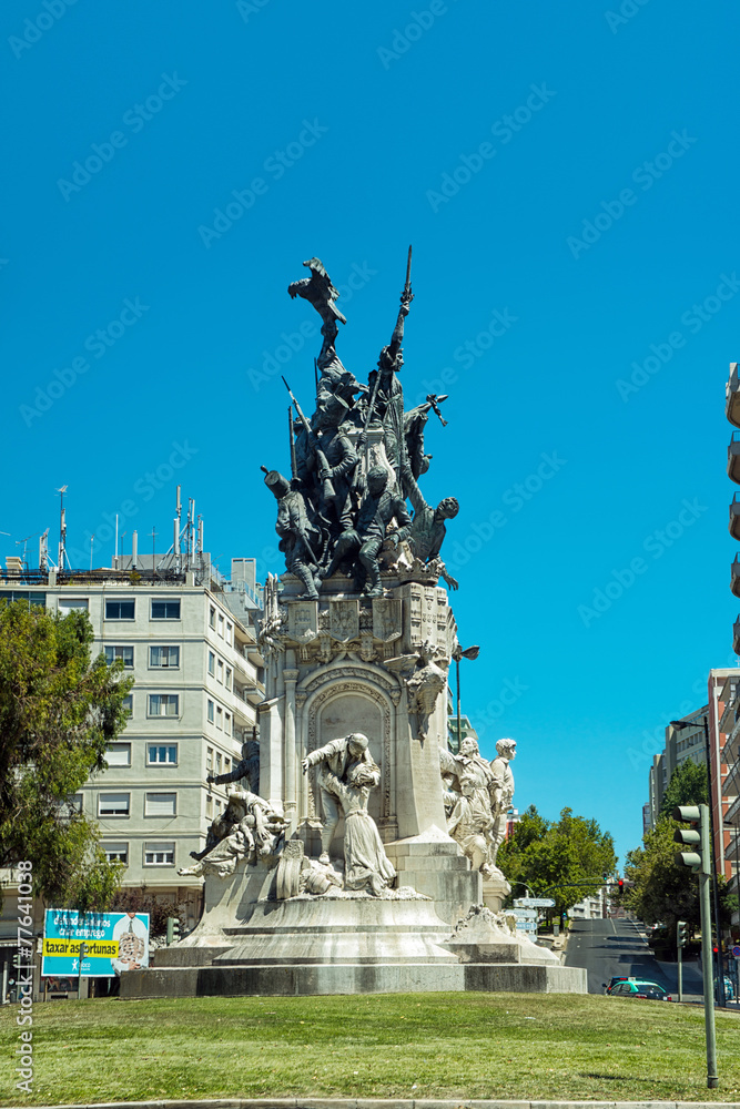 Fototapeta premium Romantic Lisbon street