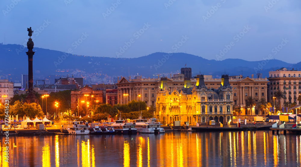 Fototapeta premium View of Port Vell at Barcelona in night