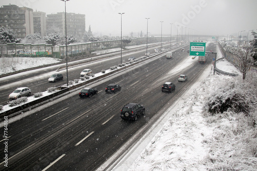 autostrade con neve photo