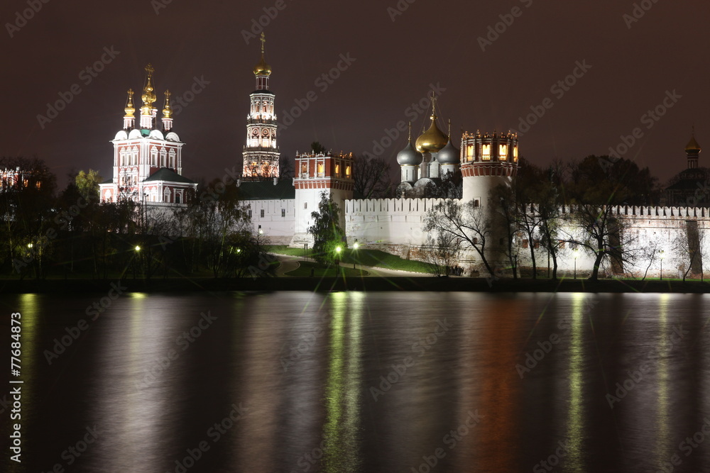 Fototapeta premium Russian orthodox churches in Novodevichy Convent 