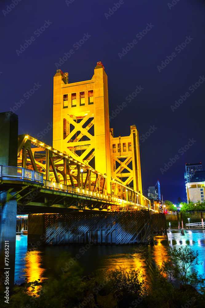 Golden Gates drawbridge in Sacramento