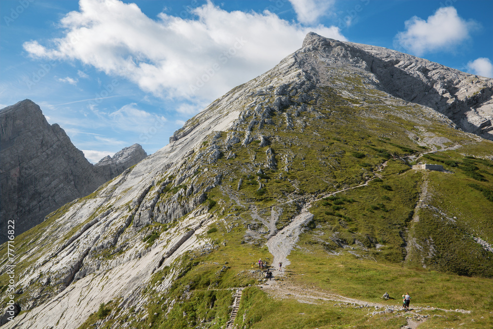 Alps - ascent to Watzmann peak from Watzmannhaus chalet