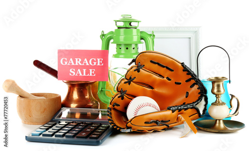 Tableau sur toile Unwanted things ready for a garage sale, isolated on white