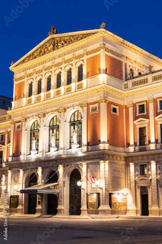 Wiener Musikverein am Abend © Digitalpress