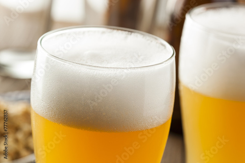 Fényképezés Resfreshing Golden Lager Beer