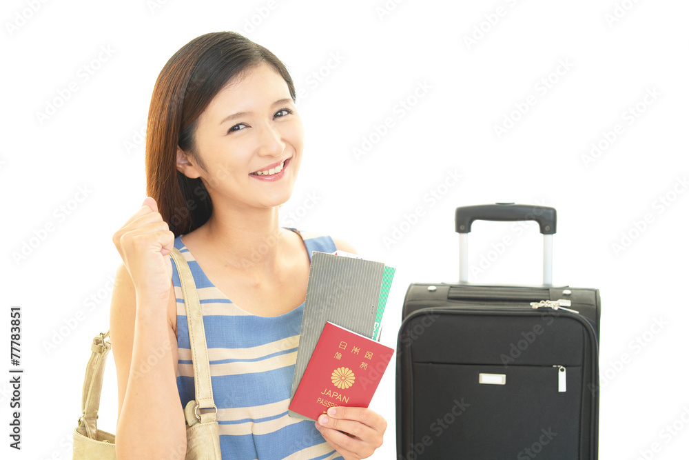 旅行を楽しむ女性