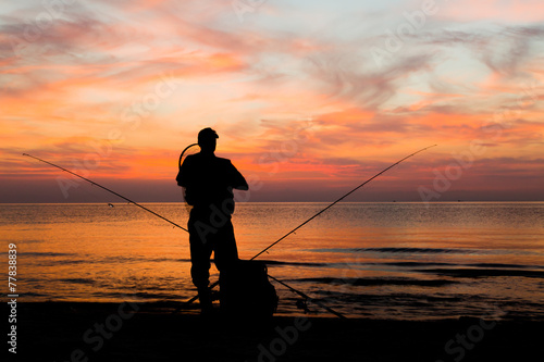 Fishing at dawn © Mikkel Bigandt