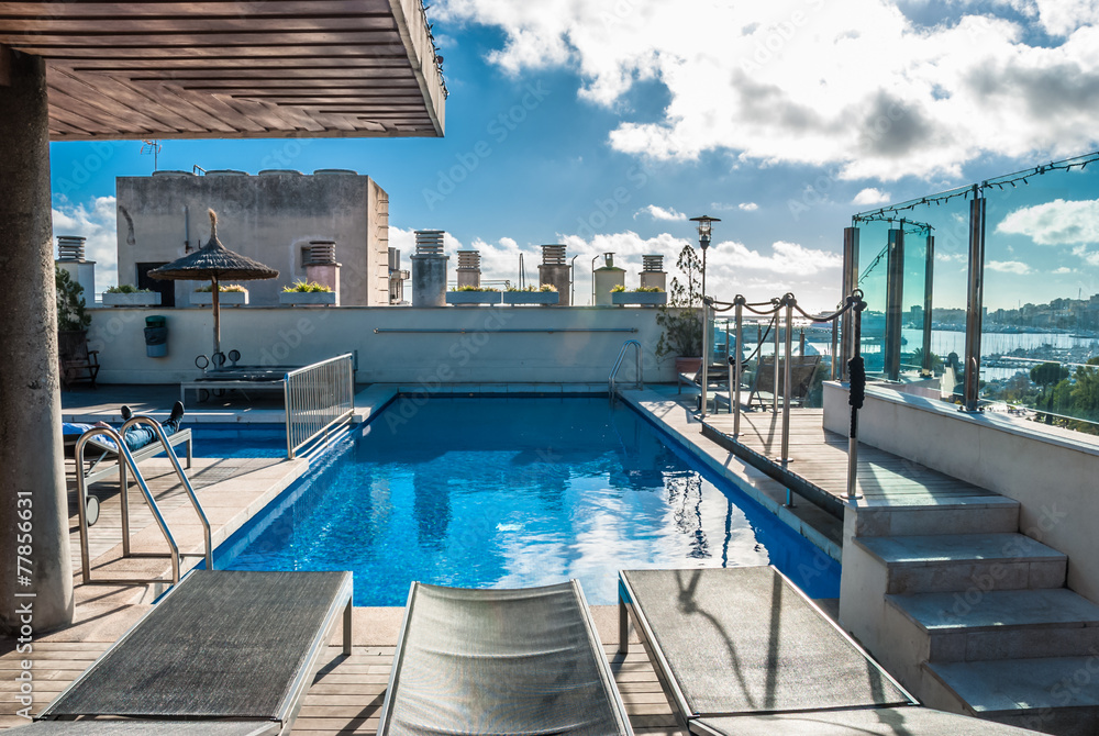 Naklejka premium Architectural Swimming Pool at Building Rooftop in Majorca