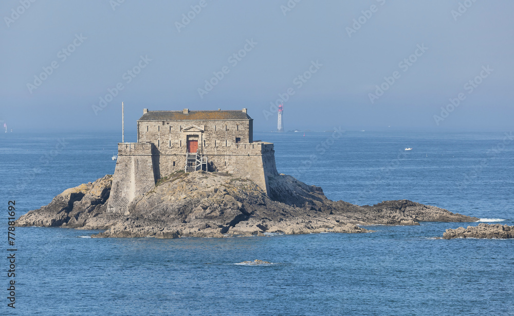Fort on Petit Be island