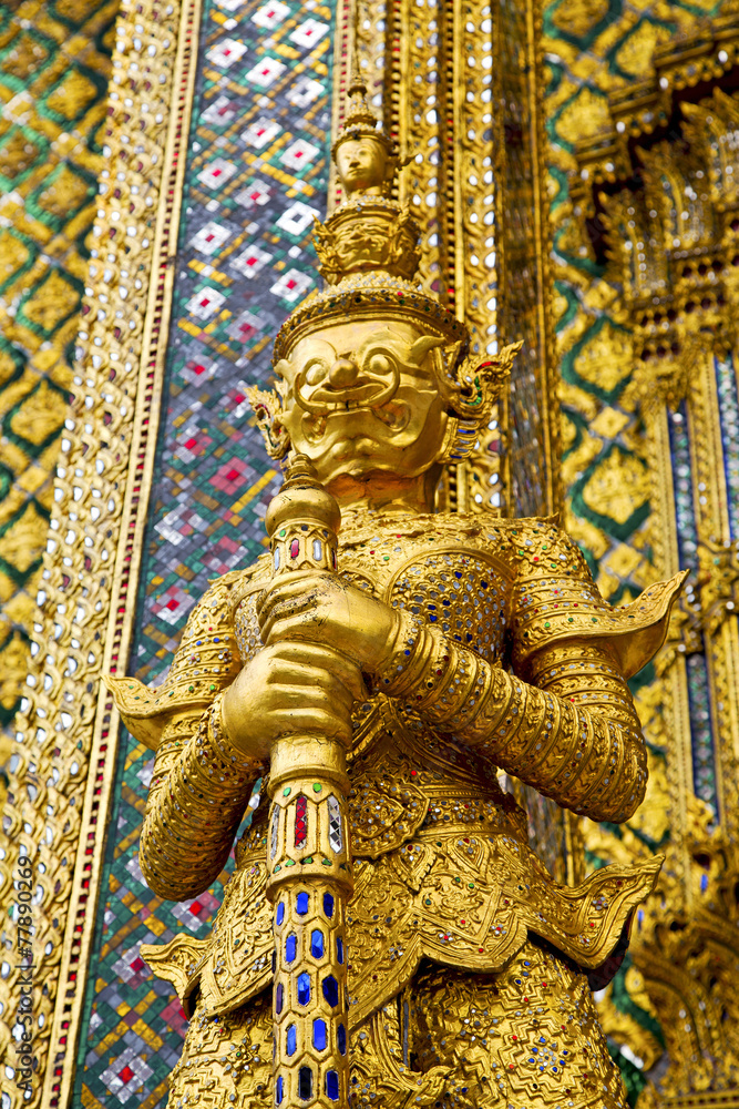 demon in the temple  gold wat  palaces