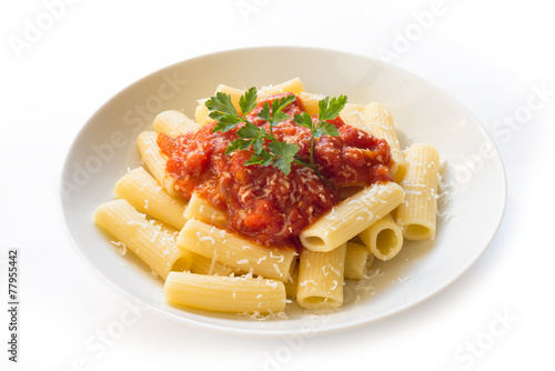 Rigatoni al sugo, cucina italiana photo