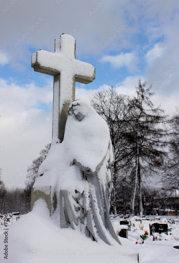 krzyż - cmentarz