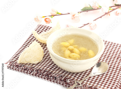 Luxury dessert - bowl of bird nest with gingo